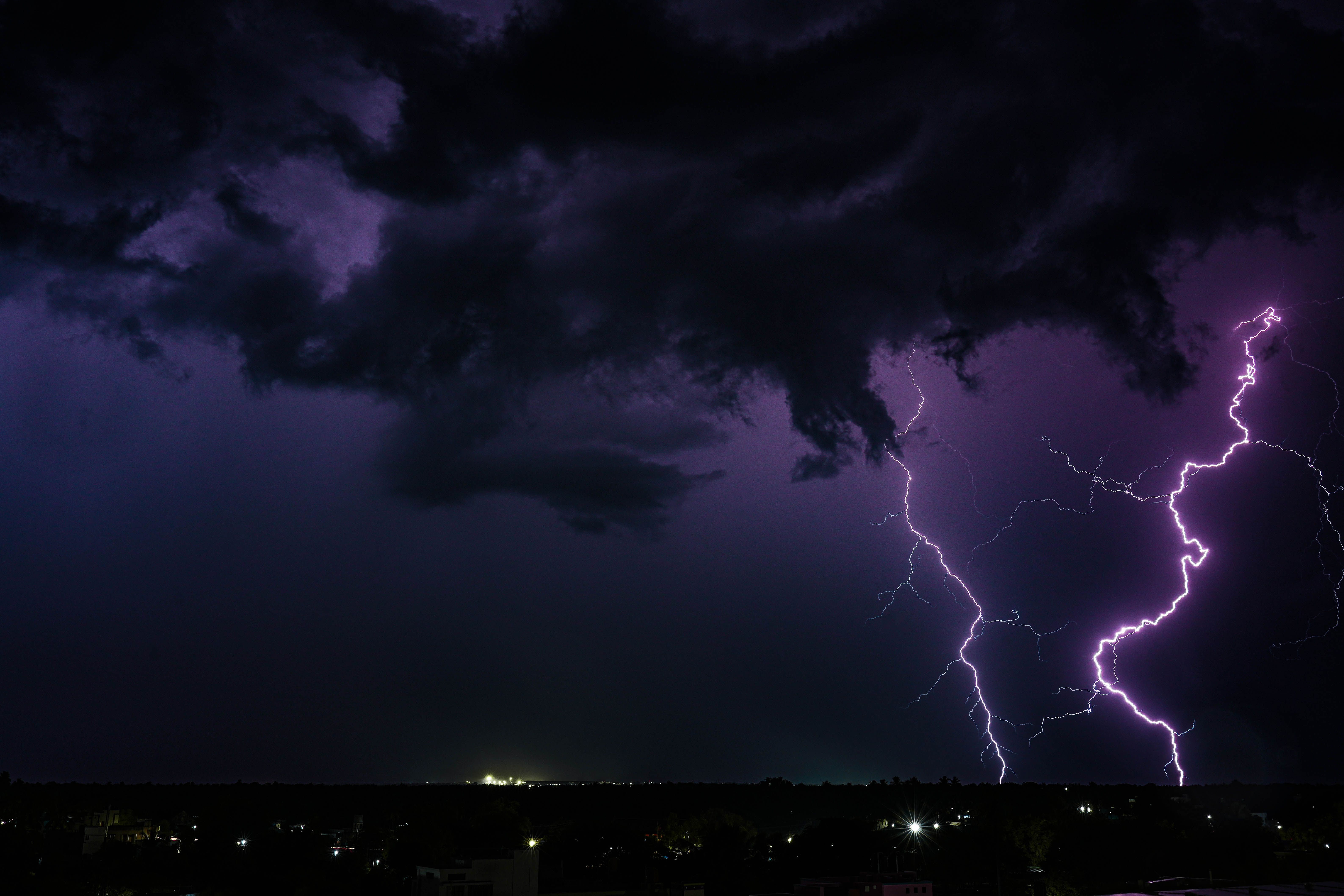 https://d1juwyfgrqwa02.cloudfront.net/media-library/product/1110/pexels-baskheecho-18606646-(2).jpg