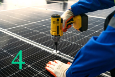 Verwijderen 4 zonnepanelen plat dak incl. onderconstructie