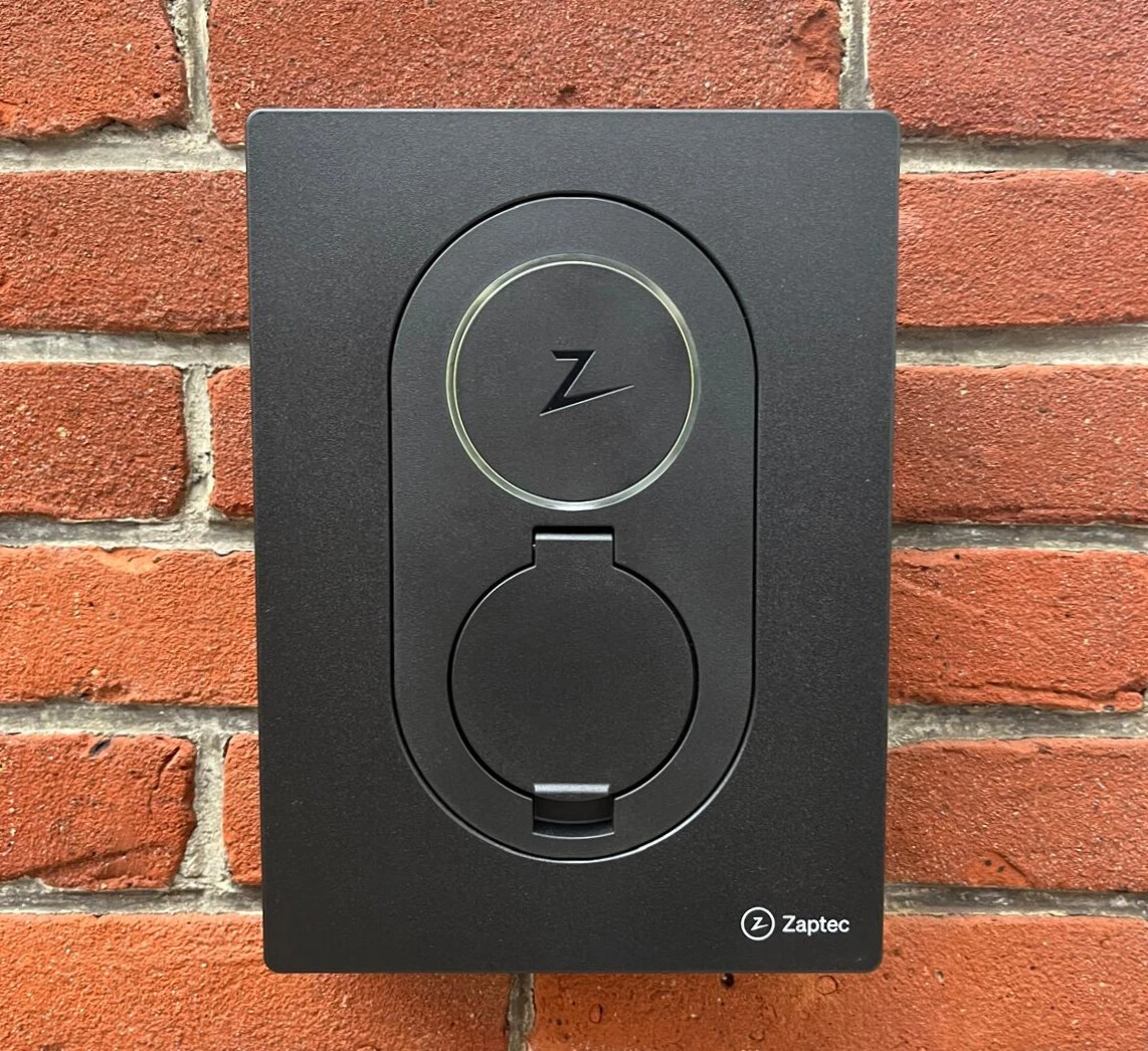 EV-lader voor zakelijk laden aan huis - image
